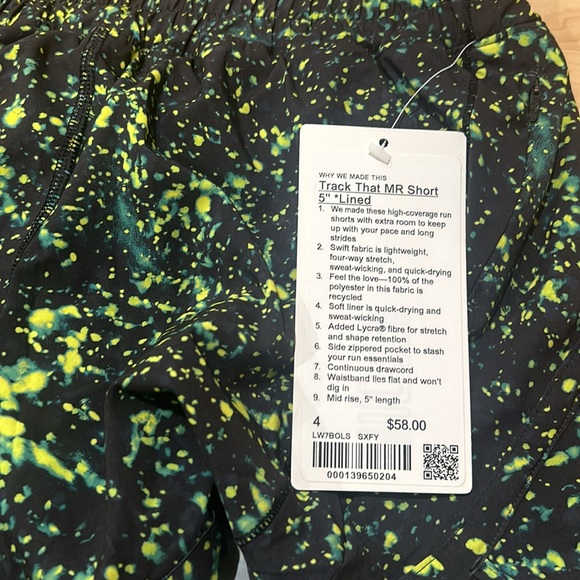 Lululemon track that MR short size 4 - Picture 2 of 2